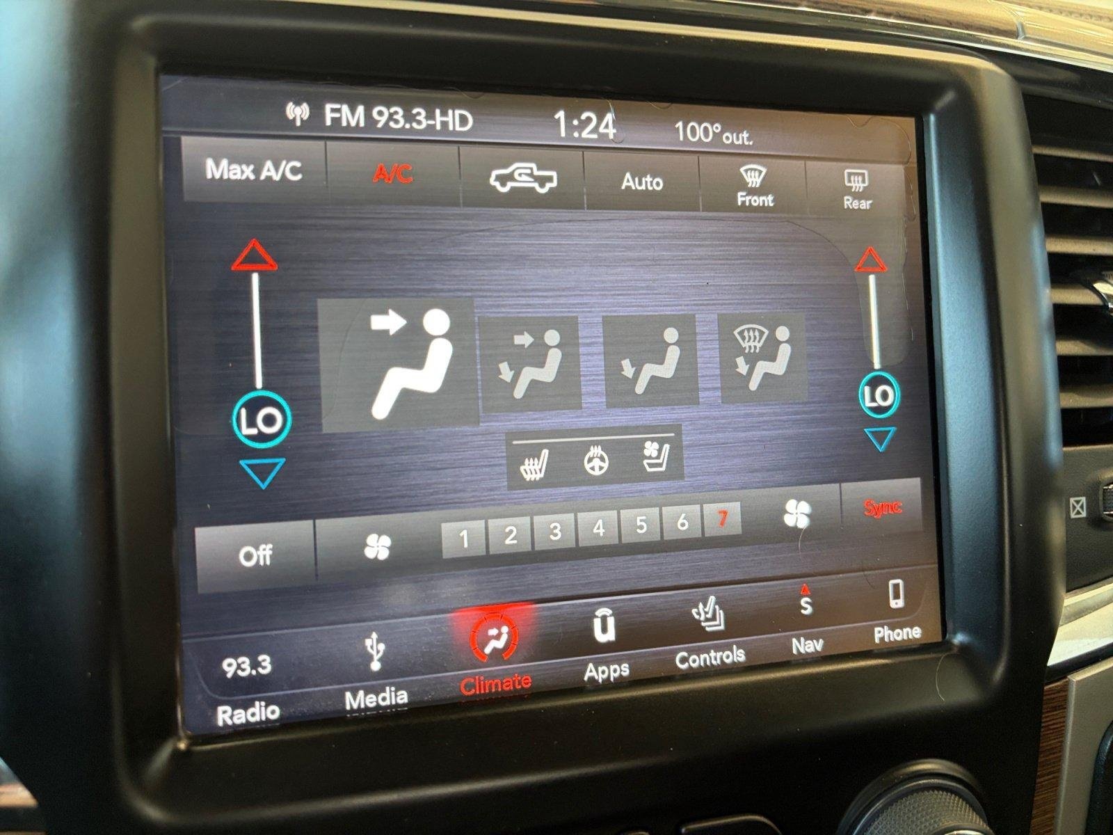 Used 2018 RAM 2500 Laramie AWD/4WD image 24