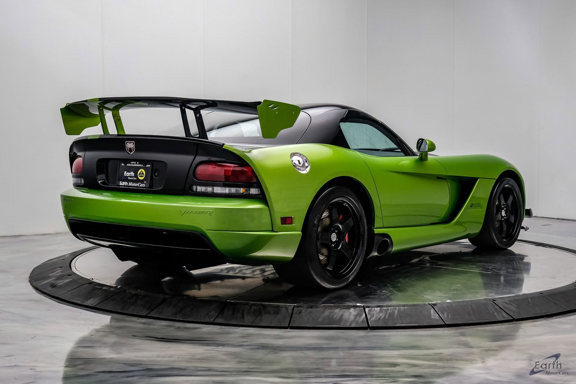 Used 2010 Dodge Viper ACR RWD image 20