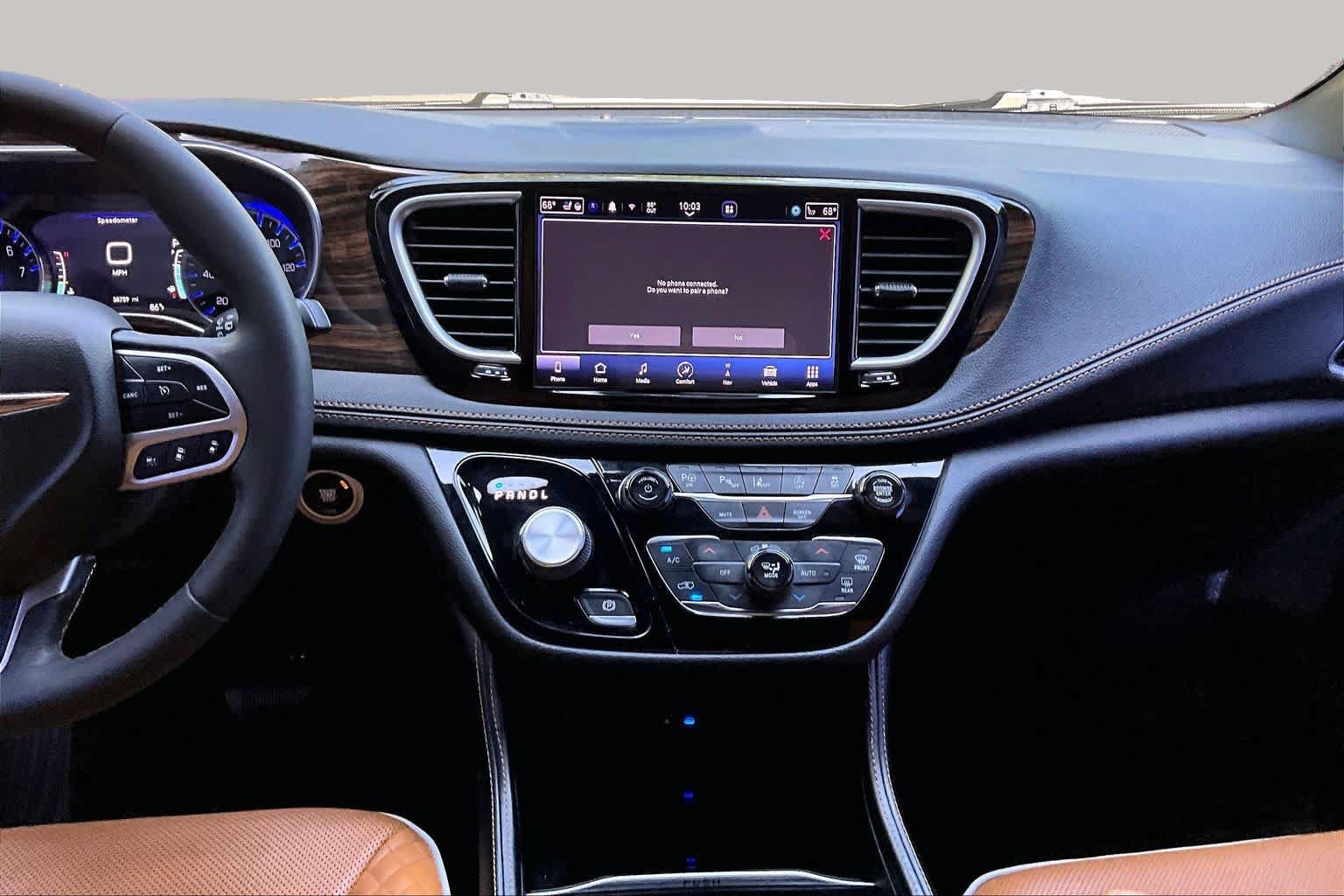 Used 2022 Chrysler Pacifica Pinnacle AWD/4WD image 7