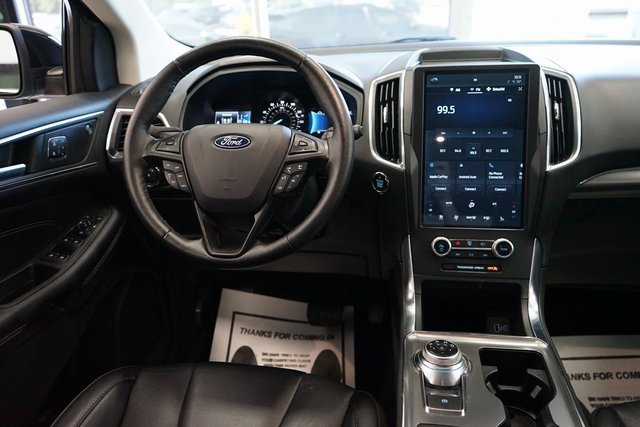 Used 2022 Ford Edge Titanium image 8