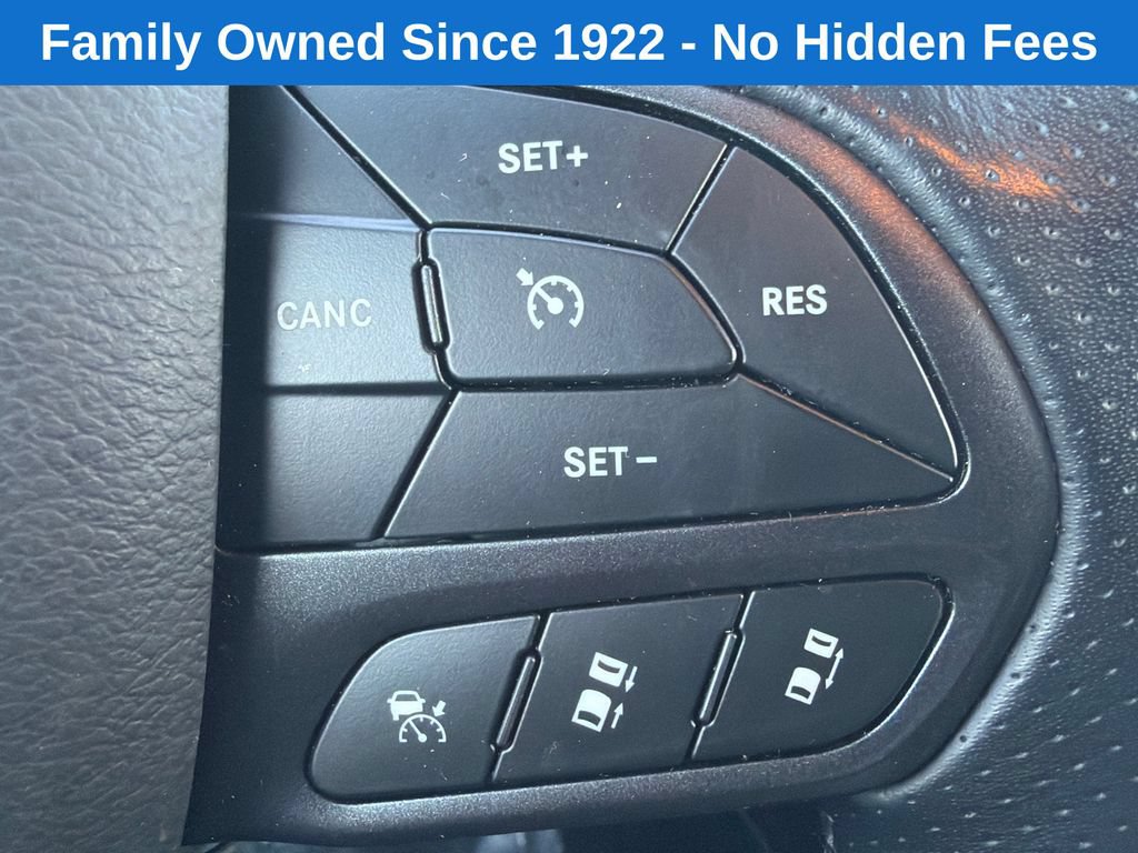 Used 2025 Dodge Durango GT AWD/4WD image 28