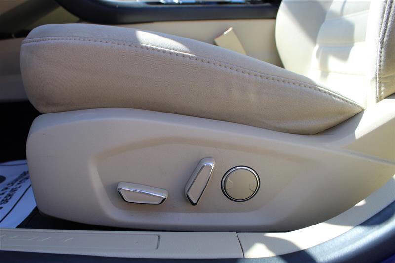Used 2013 Ford Fusion SE image 11