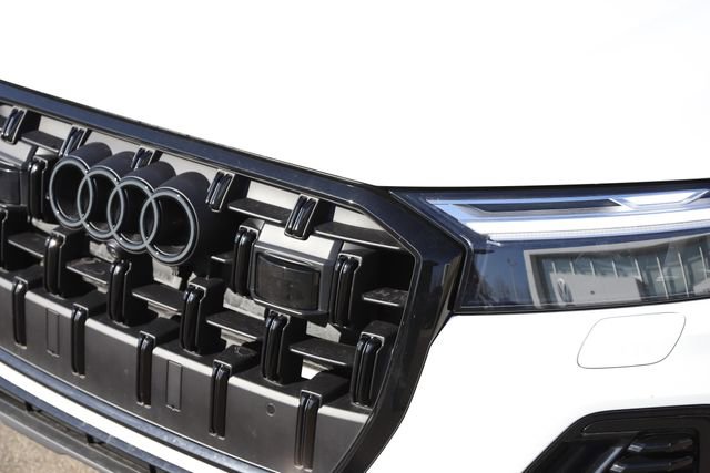 Used 2025 Audi Q7 2.0T Premium w/ Convenience Plus Package AWD/4WD image 11