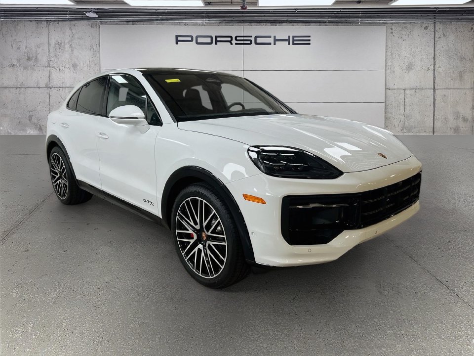 New 2026 Porsche Cayenne GTS AWD/4WD image 7