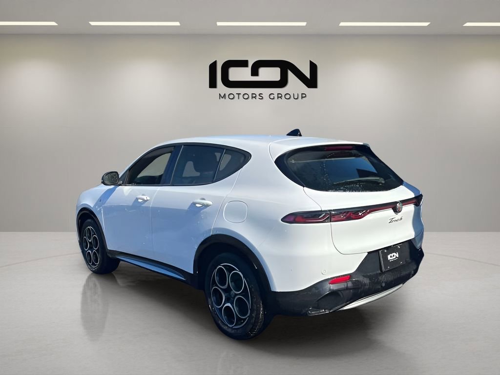 Used 2024 Alfa Romeo Tonale Ti image 3