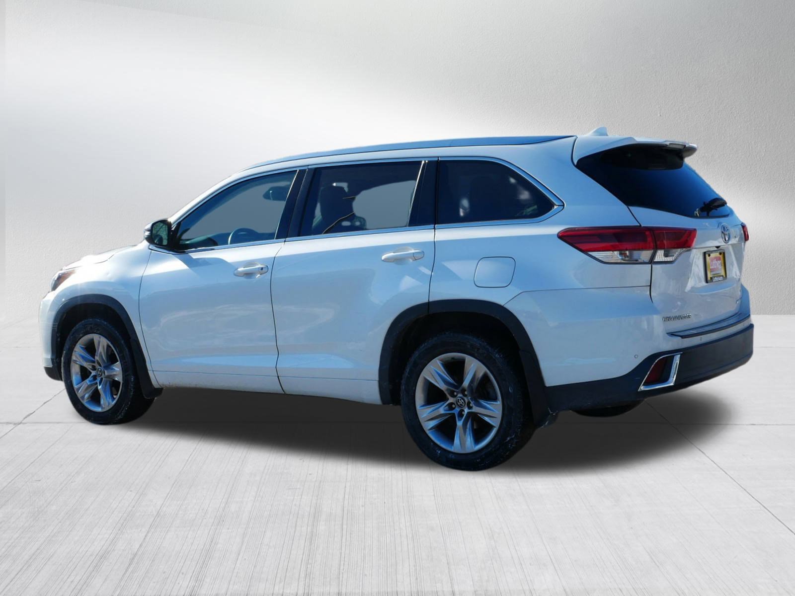 Used 2019 Toyota Highlander Limited AWD/4WD image 5