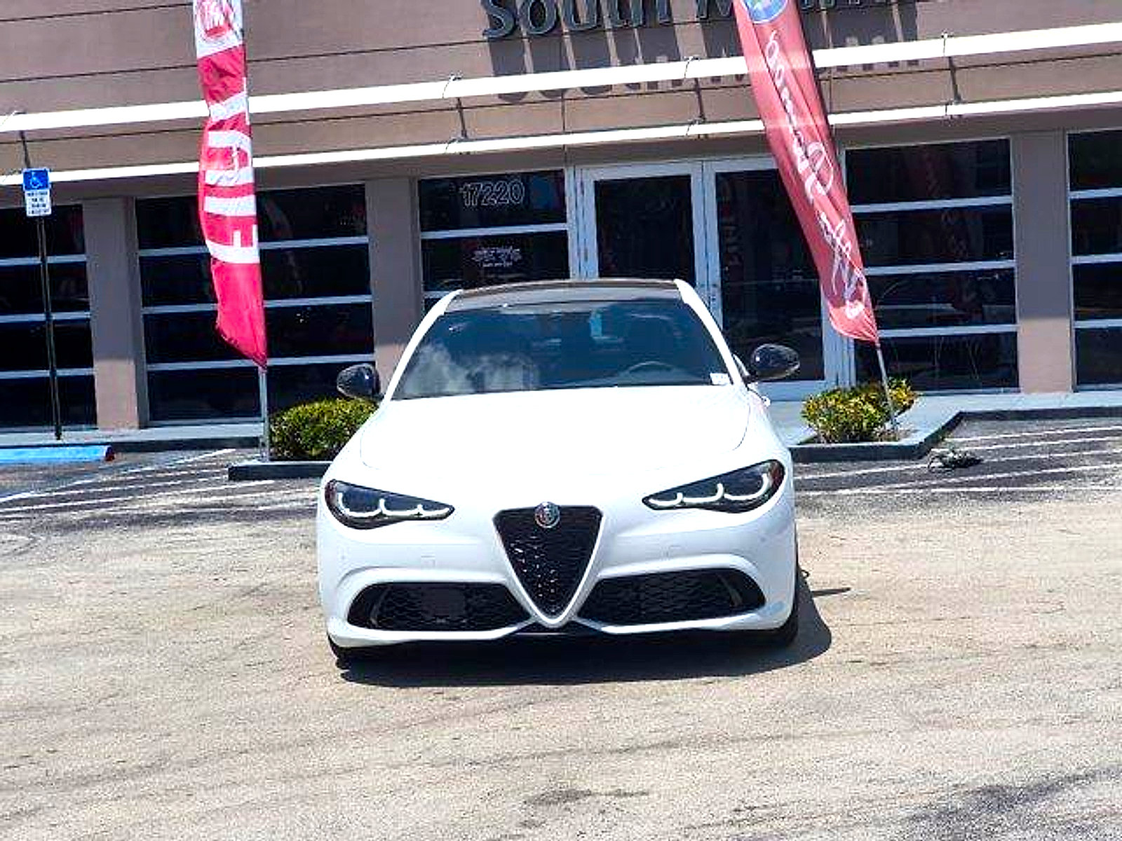 New 2024 Alfa Romeo Giulia Sprint RWD image 2
