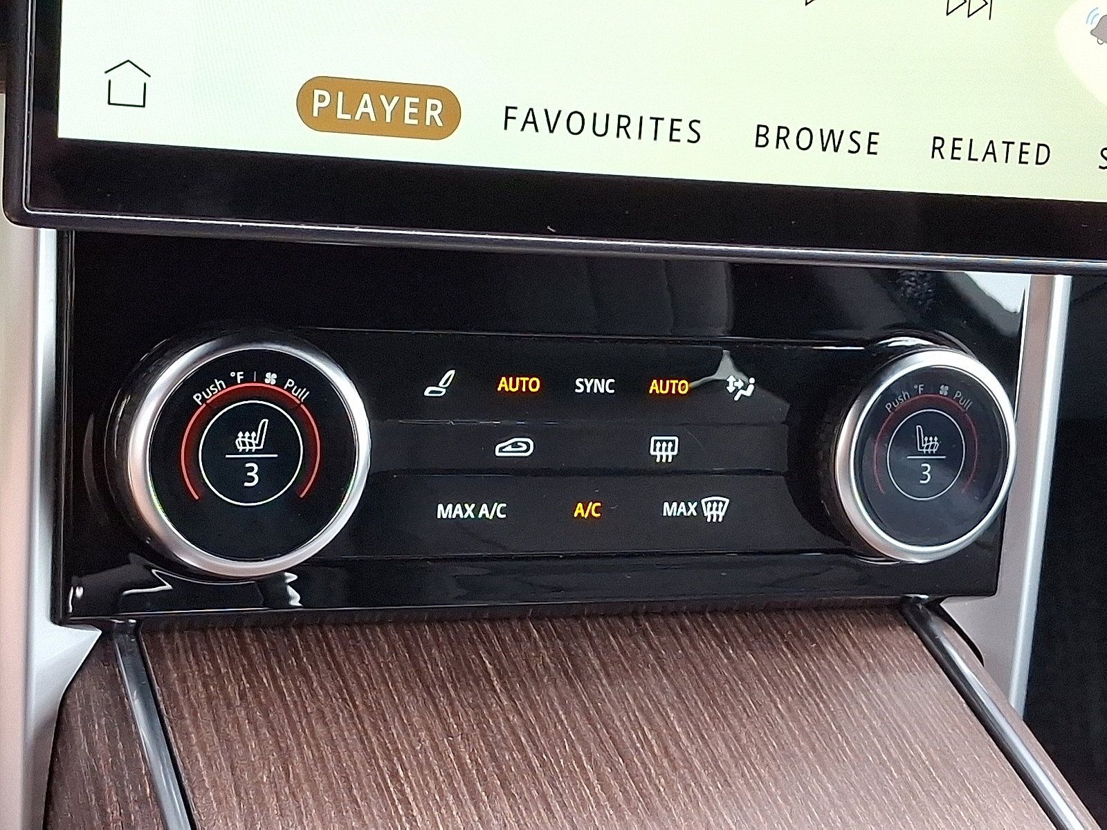 Certified 2023 Land Rover Range Rover SE image 25