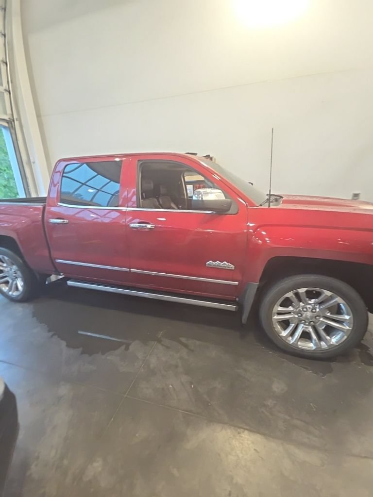 Used 2018 Chevrolet Silverado 1500 High Country AWD/4WD image 3