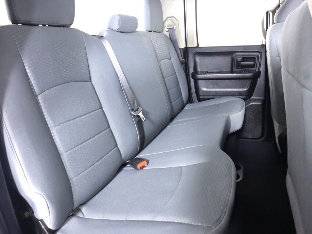 Used 2018 RAM 1500 Express w/ Express Value Package AWD/4WD image 38