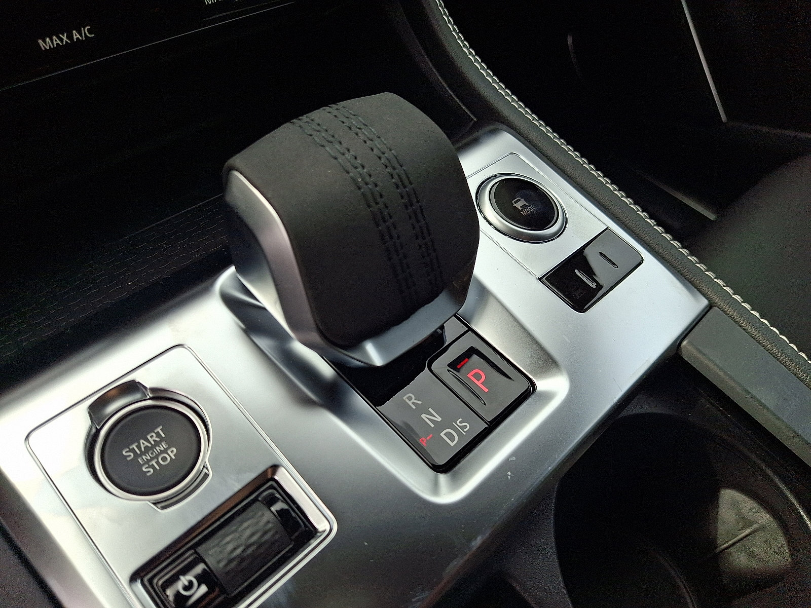 New 2026 Jaguar F-PACE R-Dynamic S image 12