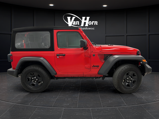 Used 2024 Jeep Wrangler Sport AWD/4WD image 8