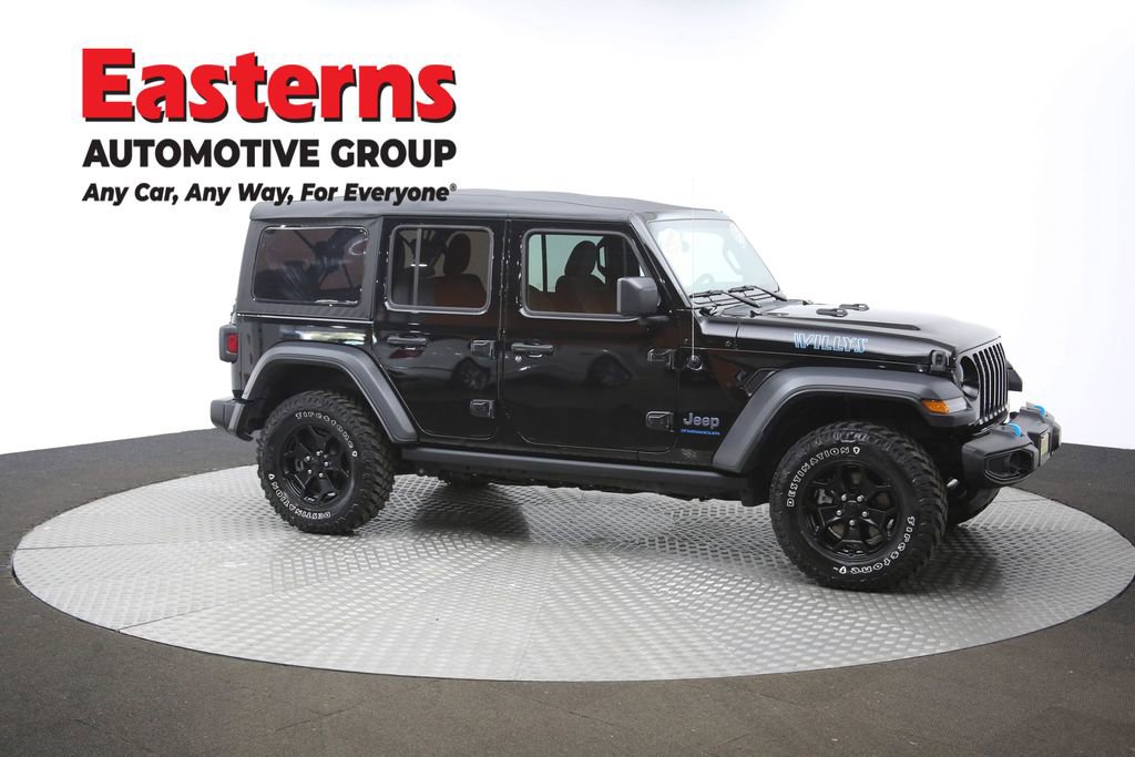 Used 2023 Jeep Wrangler Unlimited w/ Cold Weather Group AWD/4WD image 49