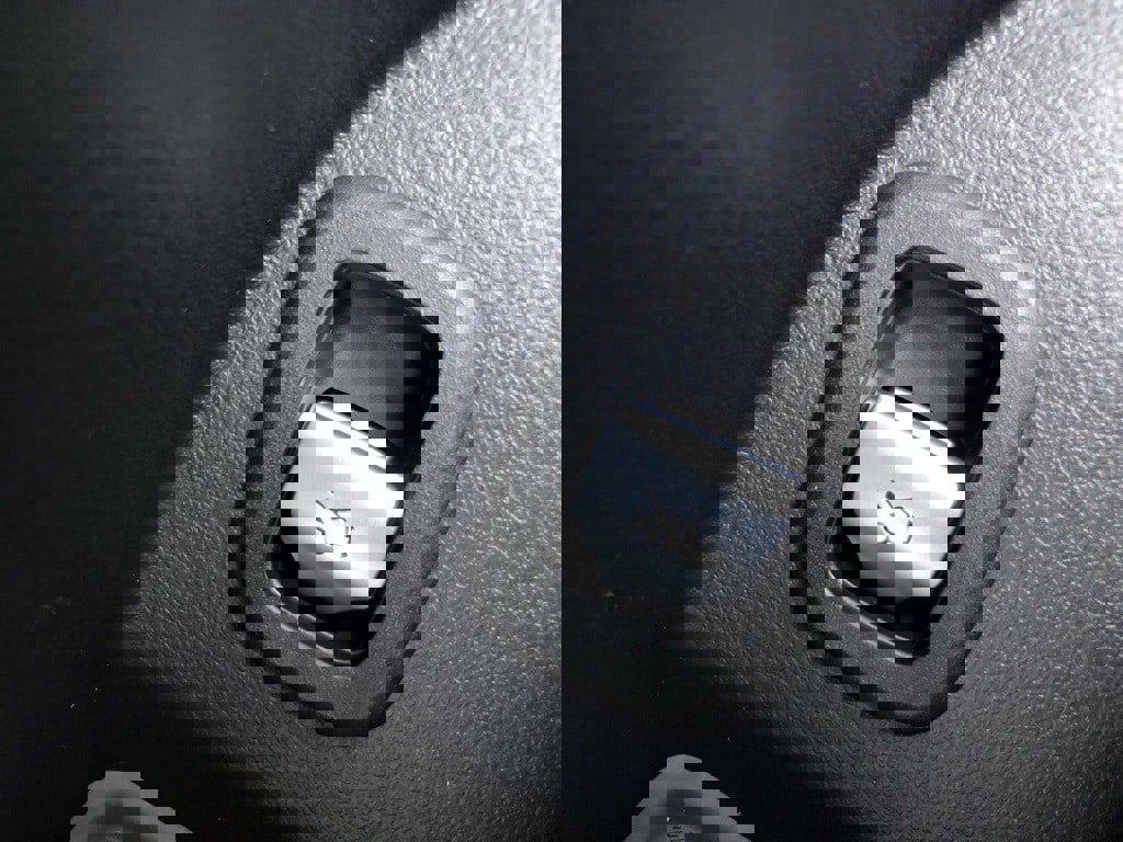 New 2026 Mercedes-Benz GLC 300 4MATIC image 14