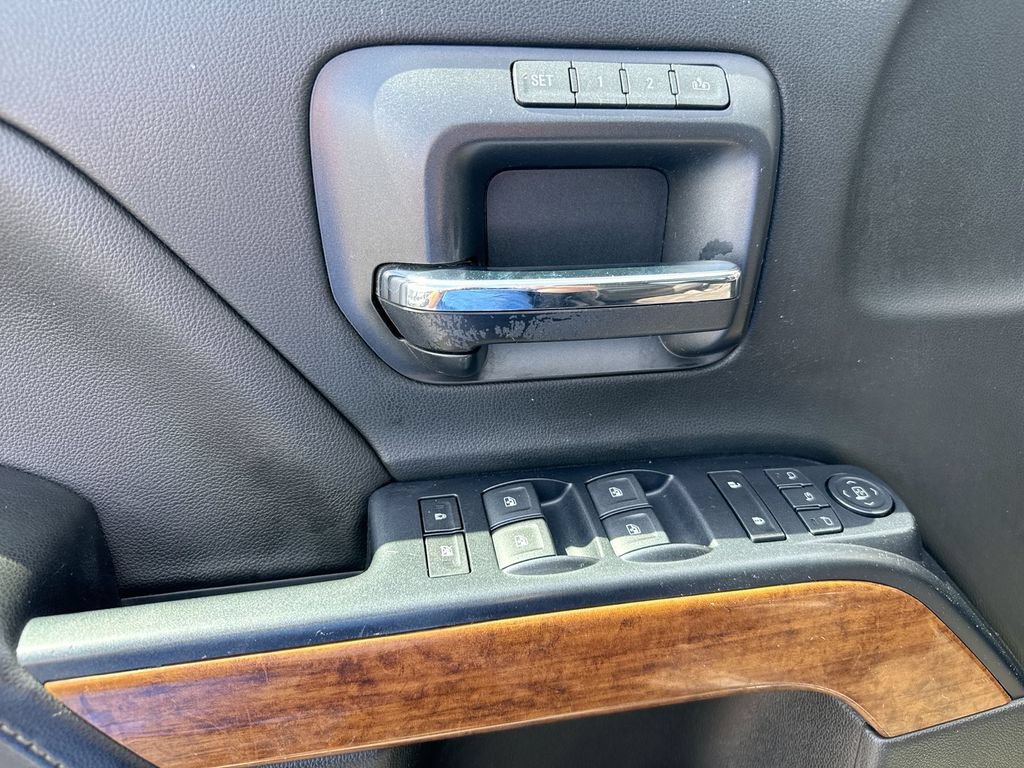 Used 2018 Chevrolet Silverado 2500 High Country w/ Duramax Plus Package AWD/4WD image 22