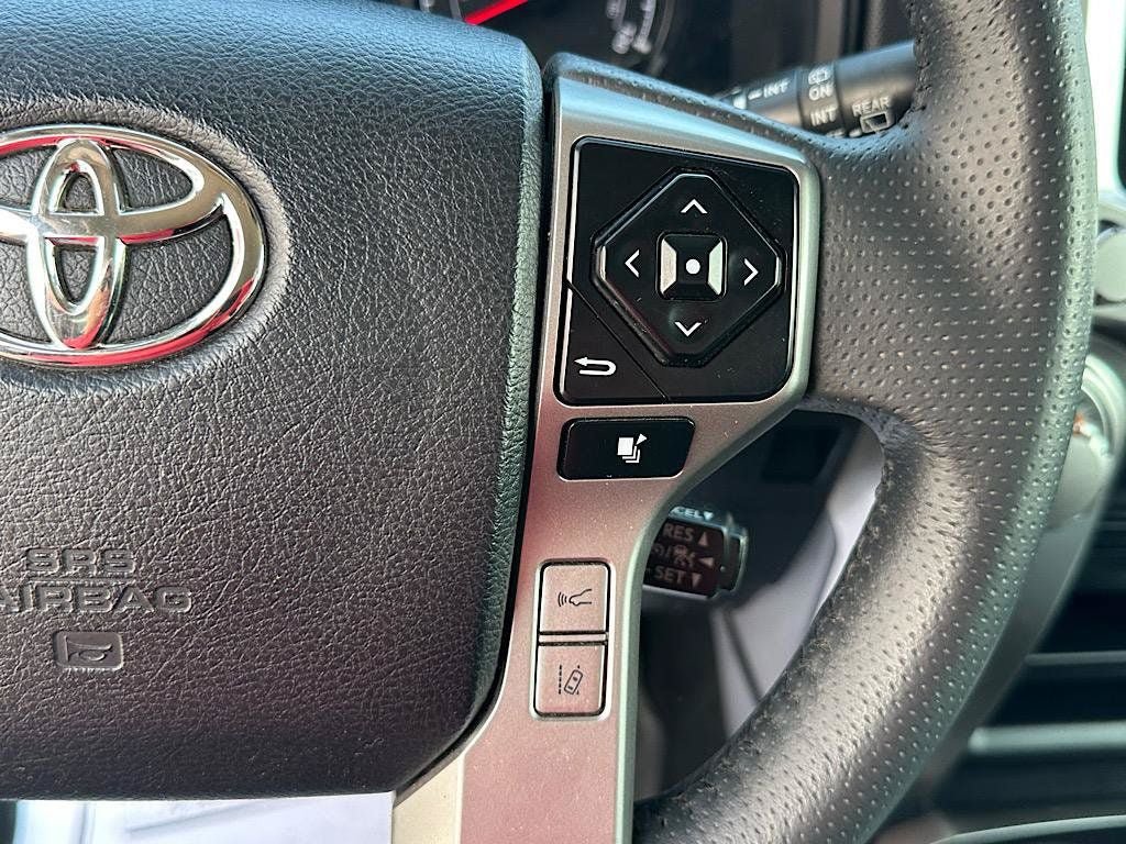 Certified 2024 Toyota 4Runner SR5 AWD/4WD image 25