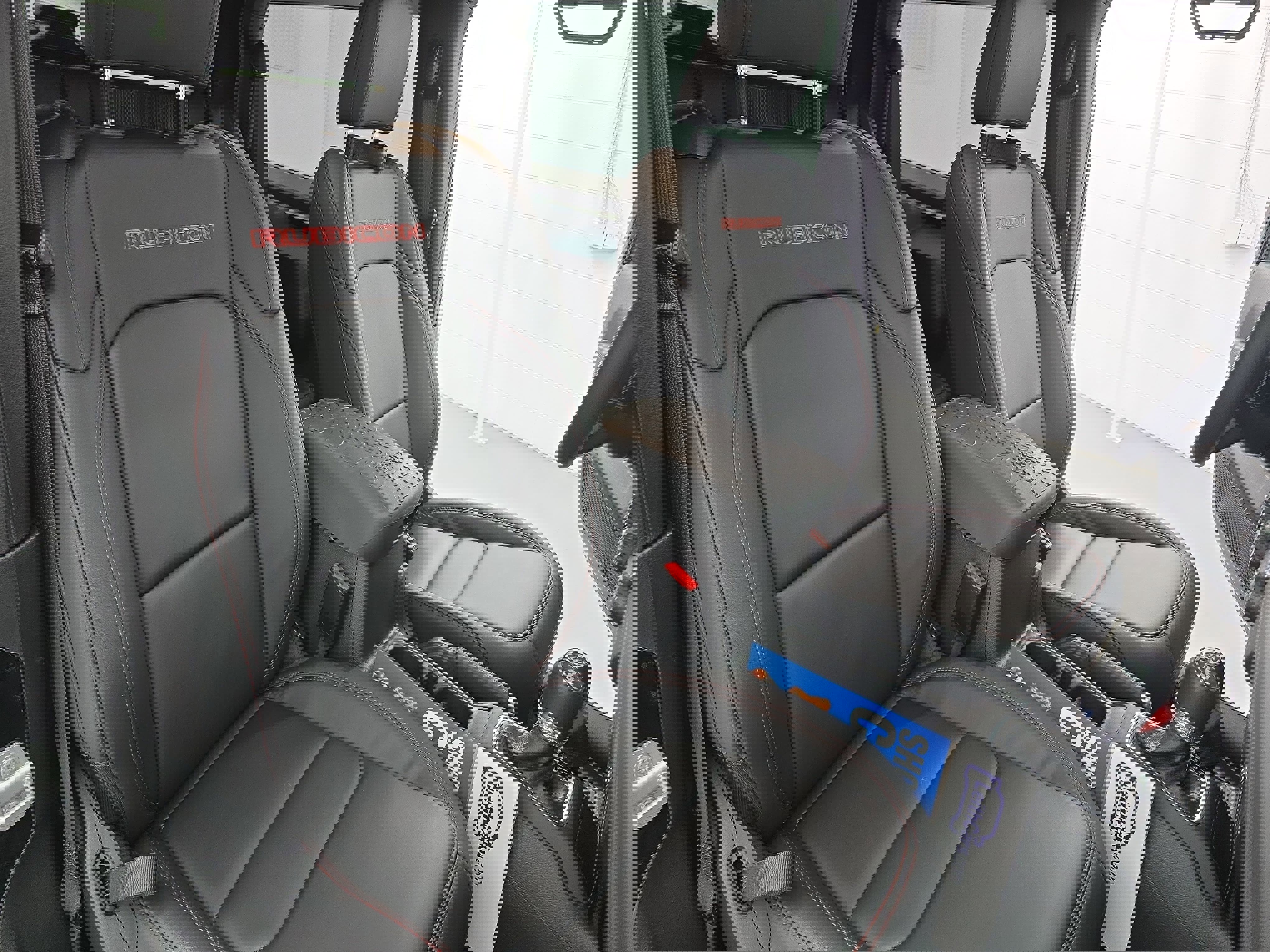 Used 2025 Jeep Wrangler Rubicon image 10