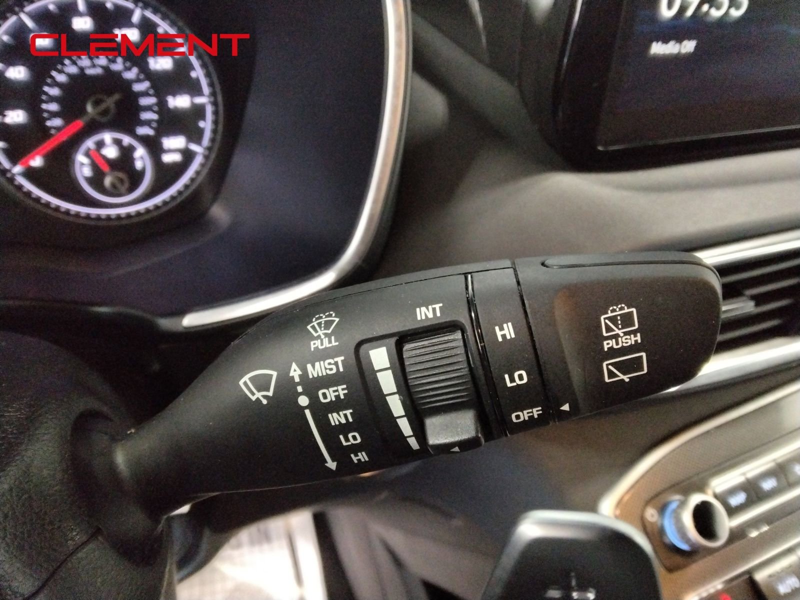 Used 2023 Hyundai Santa Fe SEL image 17