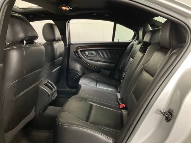 Used 2017 Ford Taurus Limited AWD/4WD image 29