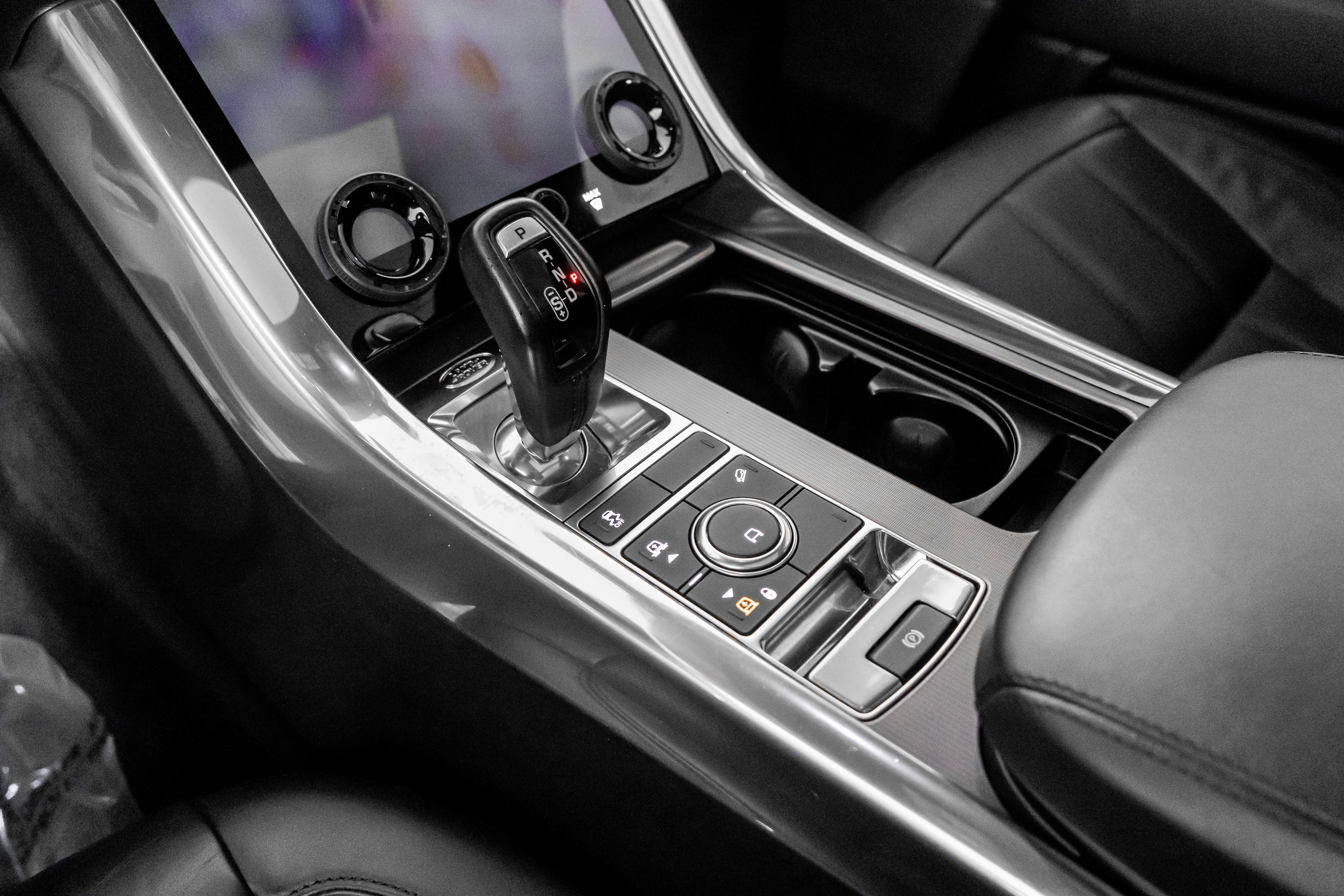 Used 2019 Land Rover Range Rover Sport HSE image 34