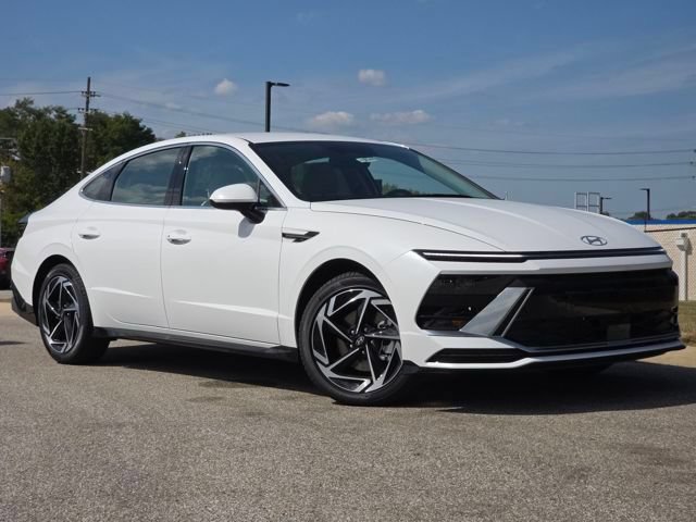 Certified 2026 Hyundai Sonata SEL FWD image 2