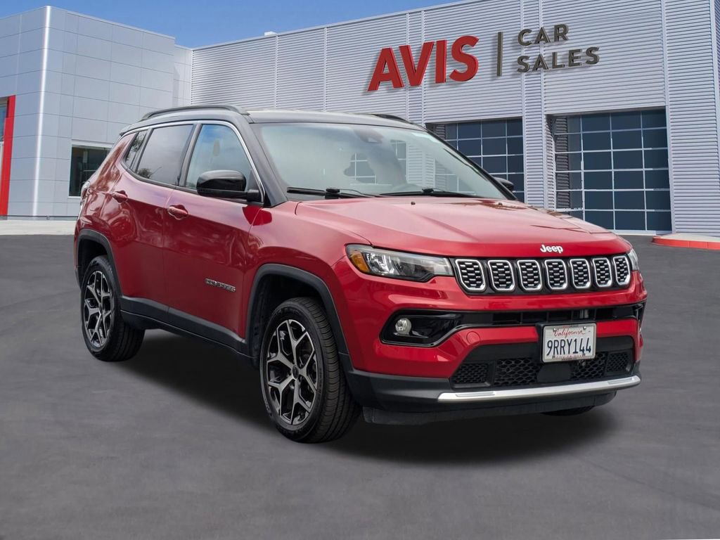 Used 2025 Jeep Compass Limited AWD/4WD image 3