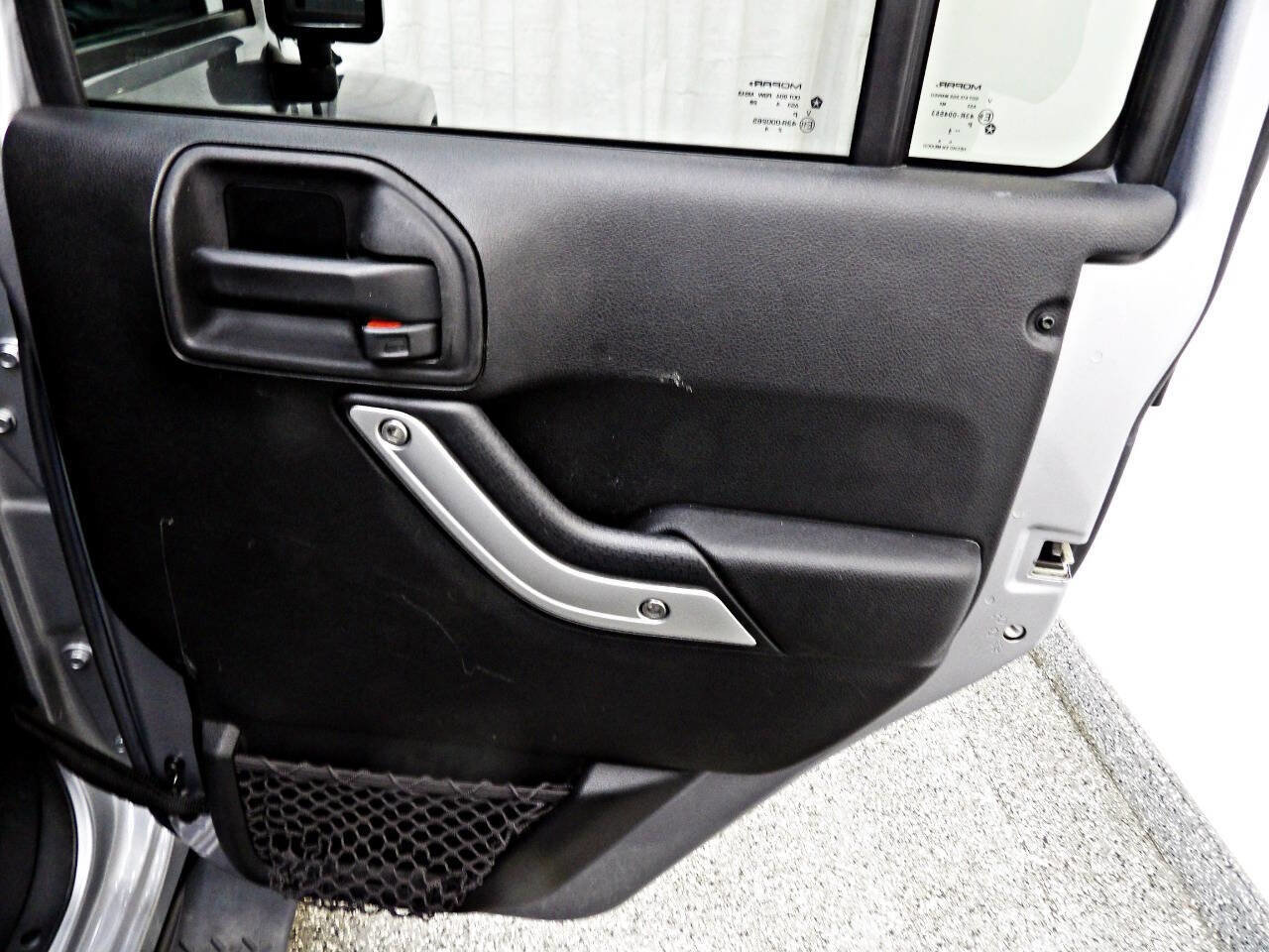 Used 2014 Jeep Wrangler Unlimited Sahara w/ Connectivity Group image 12