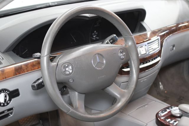 Used 2008 Mercedes-Benz S 550 image 13