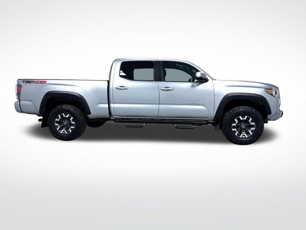 Used 2022 Toyota Tacoma TRD Off-Road w/ Technology Package image 10