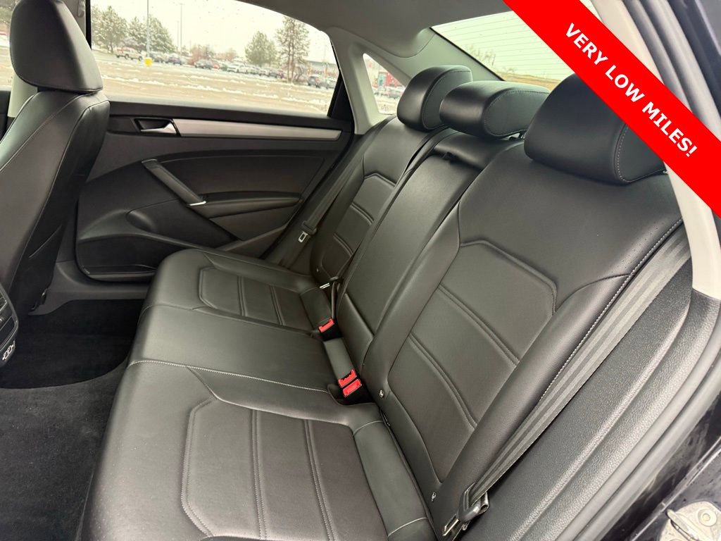 Used 2021 Volkswagen Passat 2.0T SE image 16