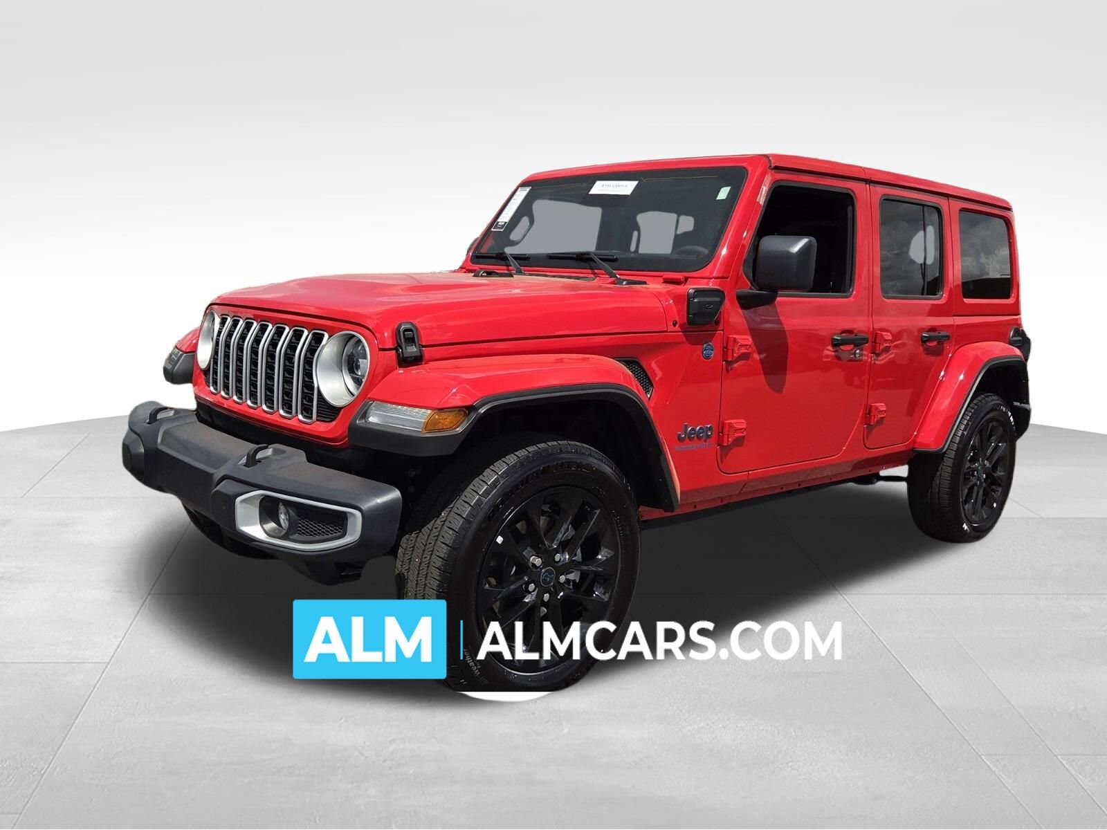 Used 2025 Jeep Wrangler Unlimited Sahara w/ Safety Group image 1