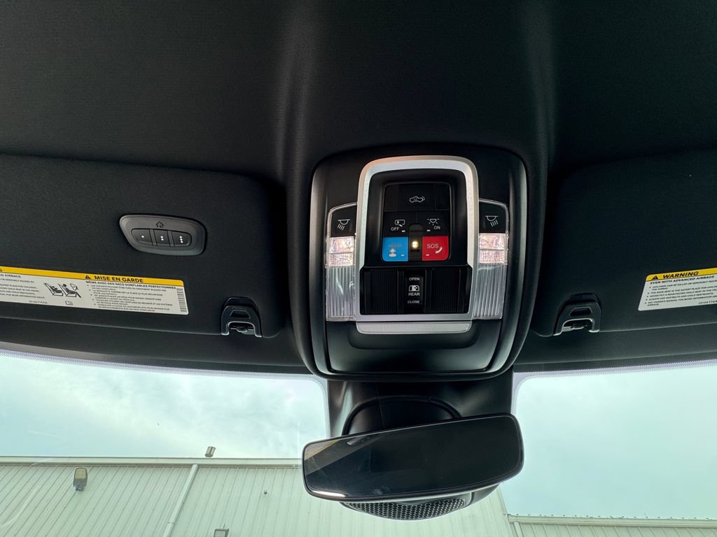 New 2026 RAM 3500 Laramie AWD/4WD image 30