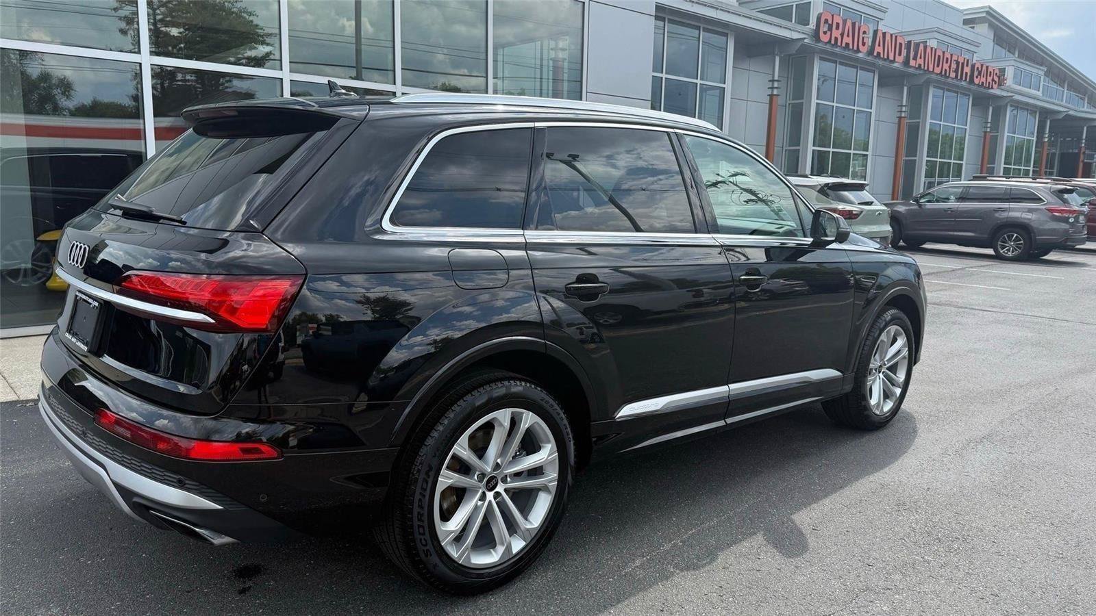 Used 2025 Audi Q7 3.0T Premium Plus AWD/4WD image 2
