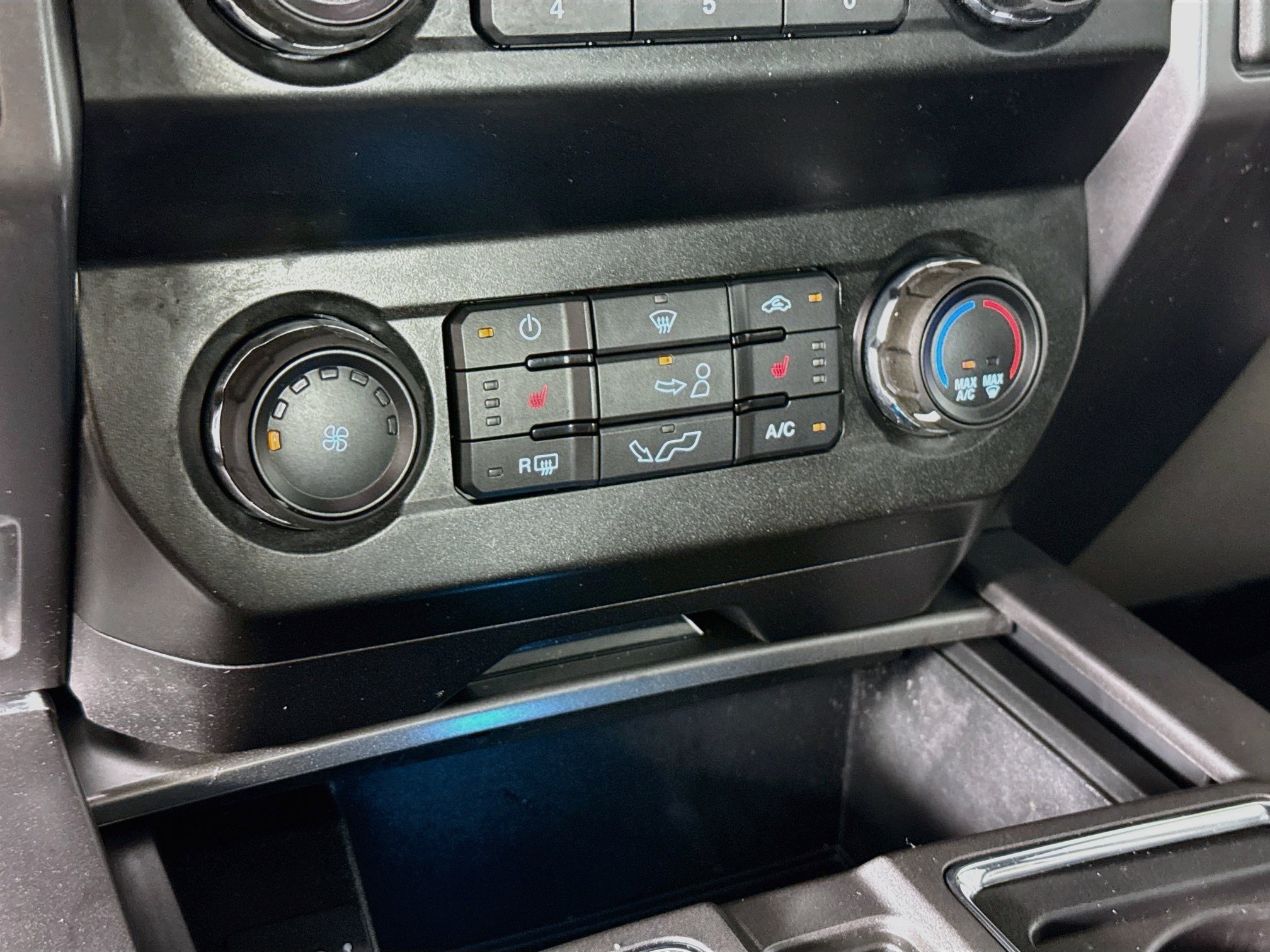 Used 2019 Ford F150 XLT w/ Equipment Group 302A Luxury RWD image 17