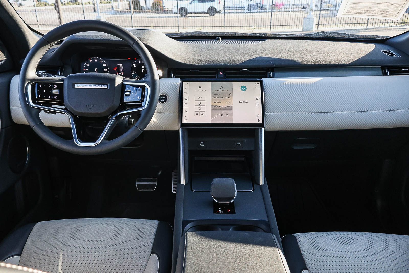 Used 2024 Land Rover Discovery Sport Dynamic SE image 18