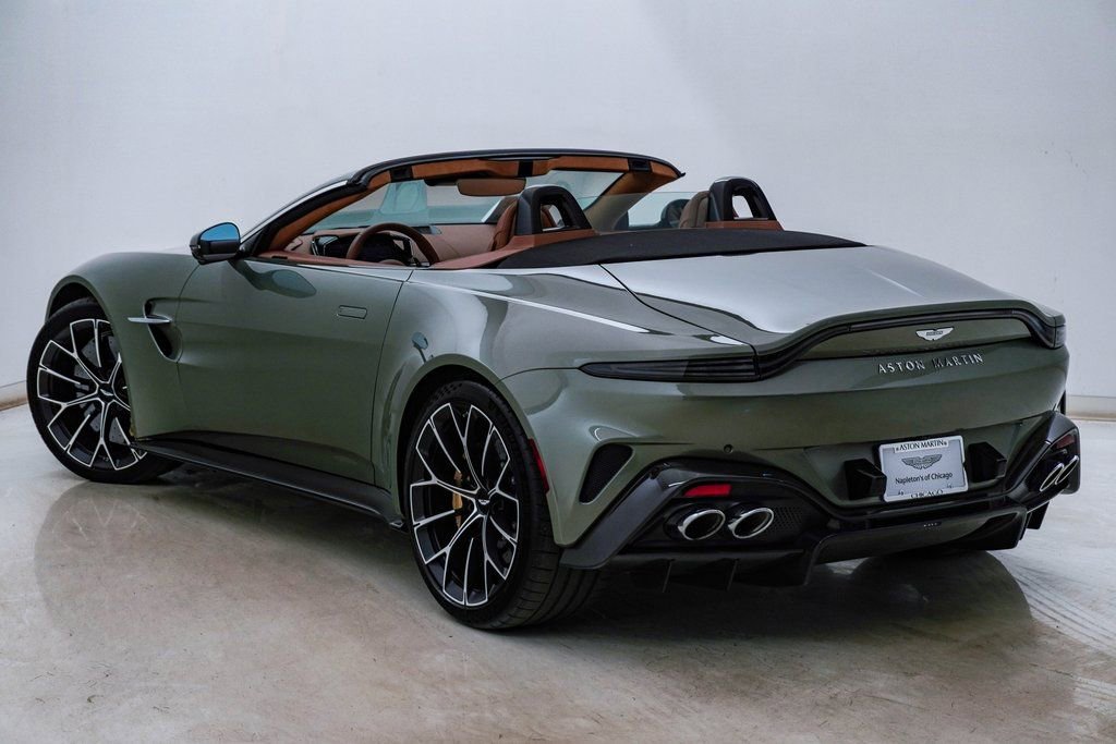 Used 2026 Aston Martin V8 Vantage Roadster image 12