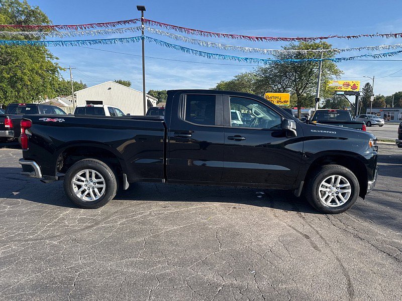 Used 2020 Chevrolet Silverado 1500 LT w/ Trailering Package image 6