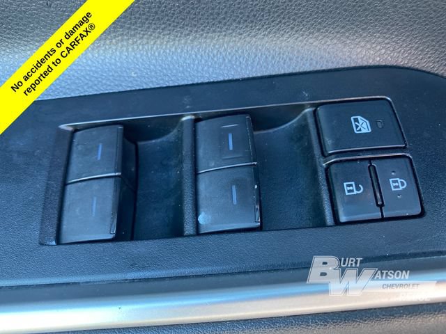 Used 2021 Toyota Highlander XLE AWD/4WD image 16