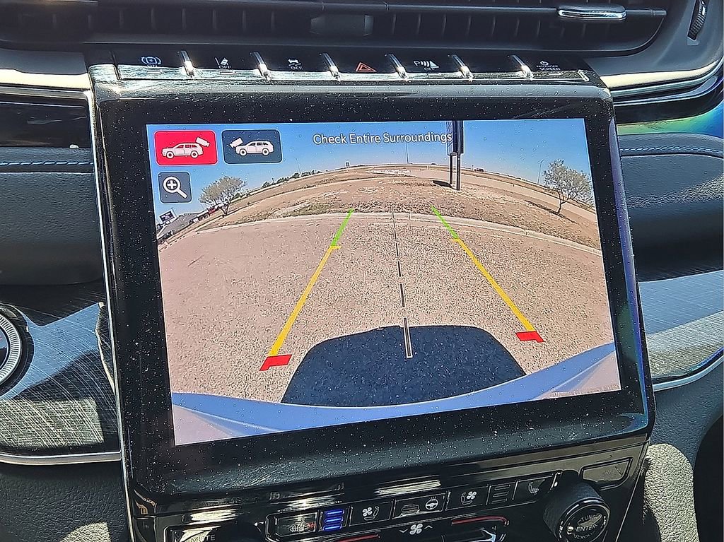 Used 2024 Jeep Grand Cherokee Trailhawk image 31