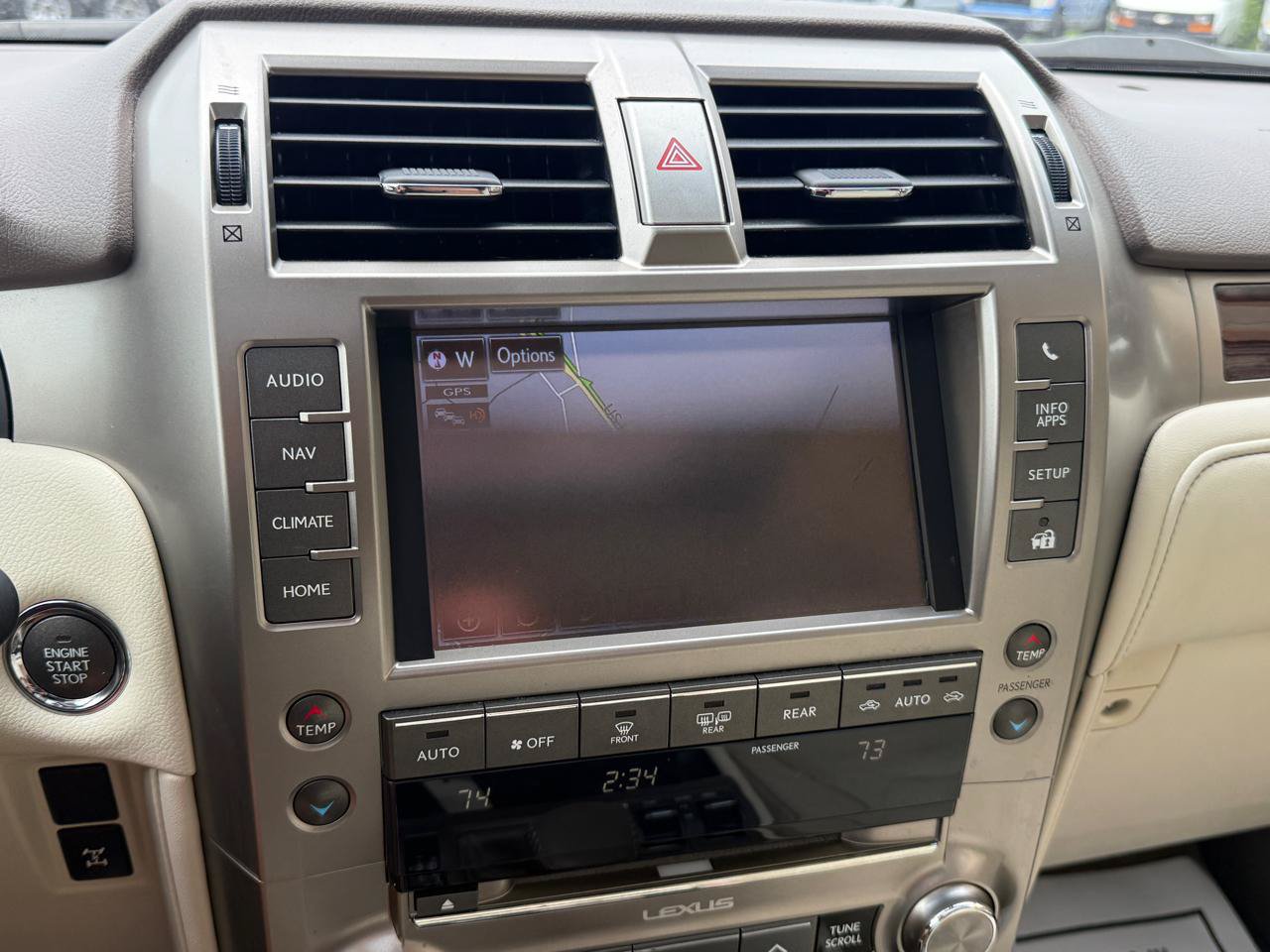 Used 2015 Lexus GX 460 w/ Premium Package AWD/4WD image 12