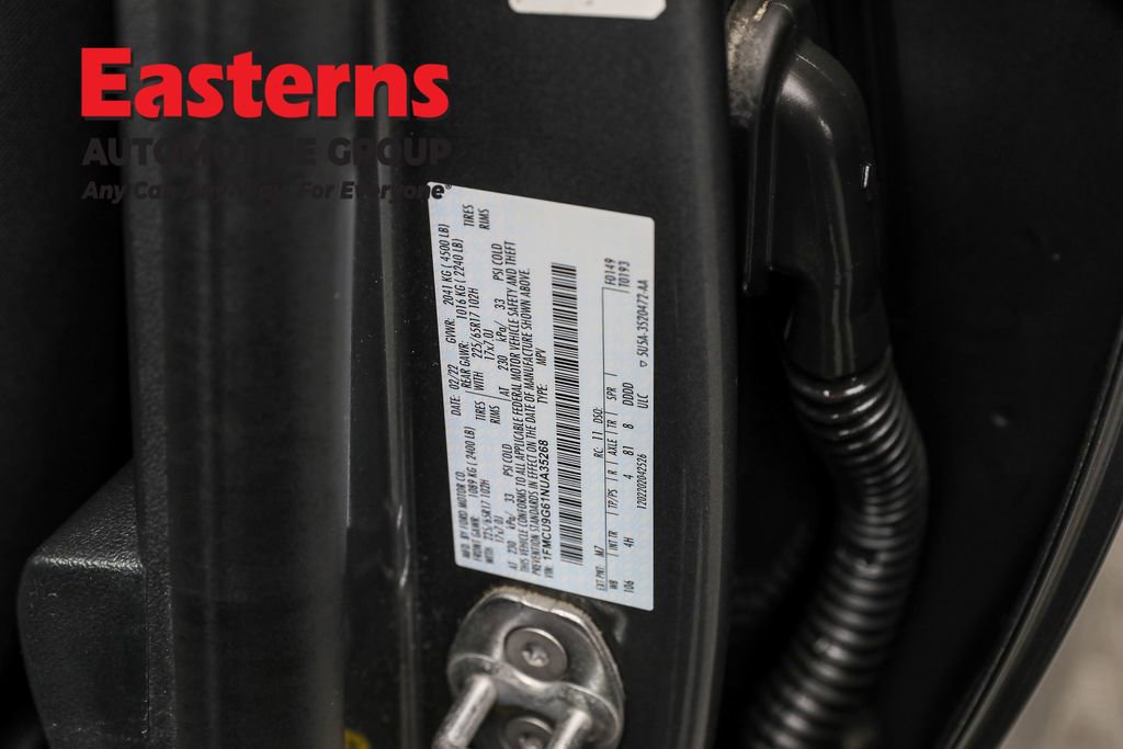 Used 2022 Ford Escape SE w/ Cold Weather Package image 32