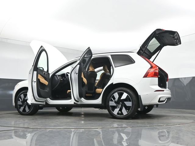 Used 2024 Volvo XC60 T8 Ultimate w/ Protection Package Premier AWD/4WD image 57