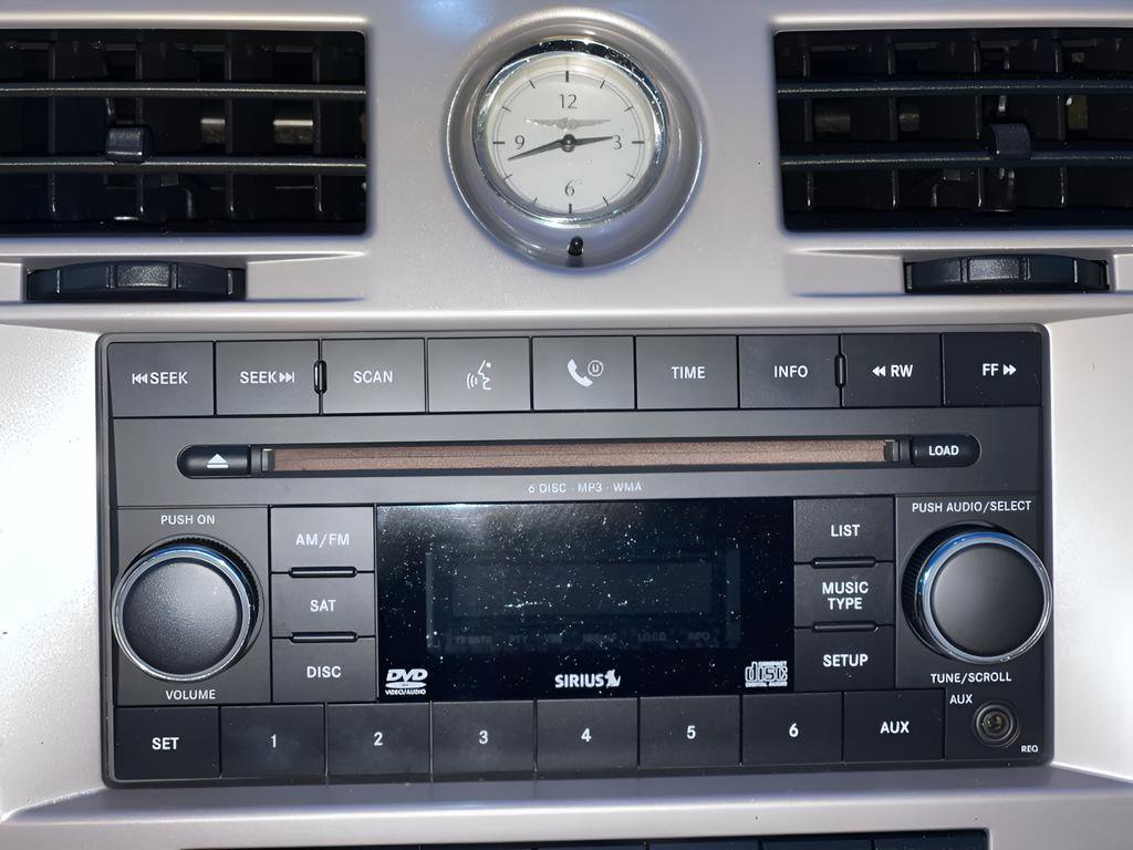 Used 2008 Chrysler Sebring Touring w/ Electronics Convenience Group image 18