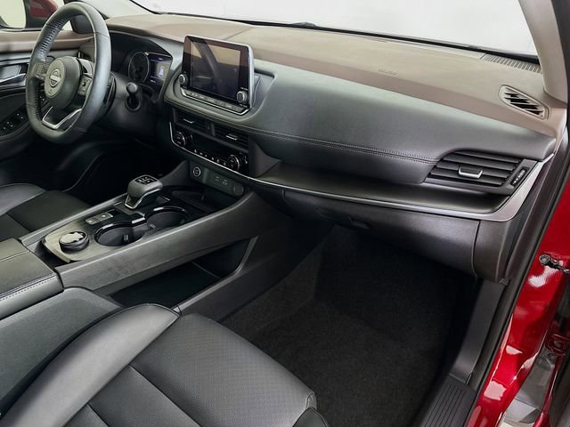 Used 2023 Nissan Rogue SV w/ SV Premium B Package image 33