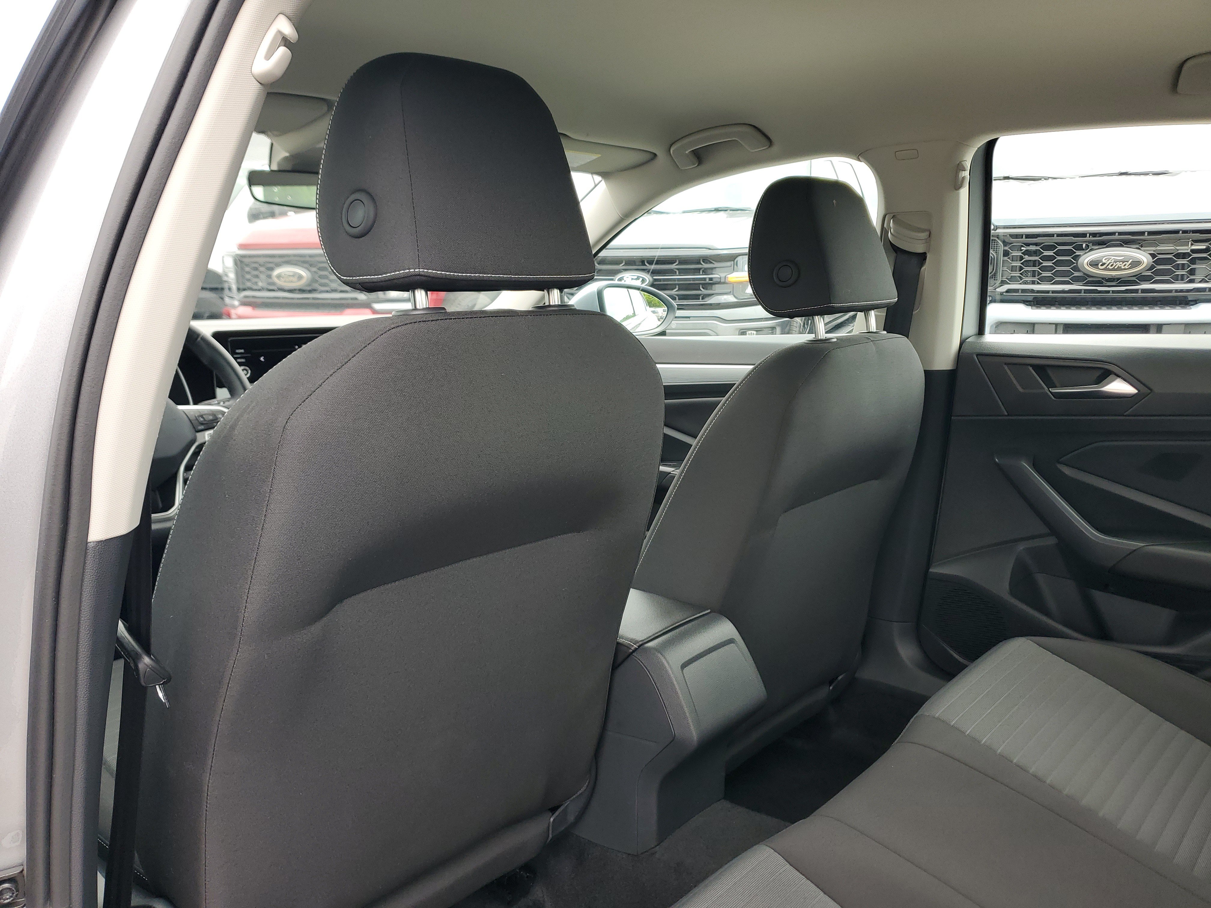 Used 2025 Volkswagen Jetta S FWD image 13