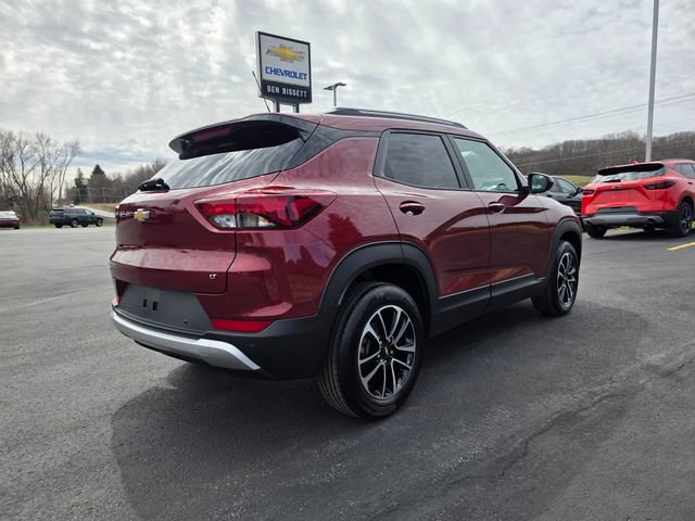Used 2024 Chevrolet TrailBlazer LT w/ LT Cold Weather Package image 4