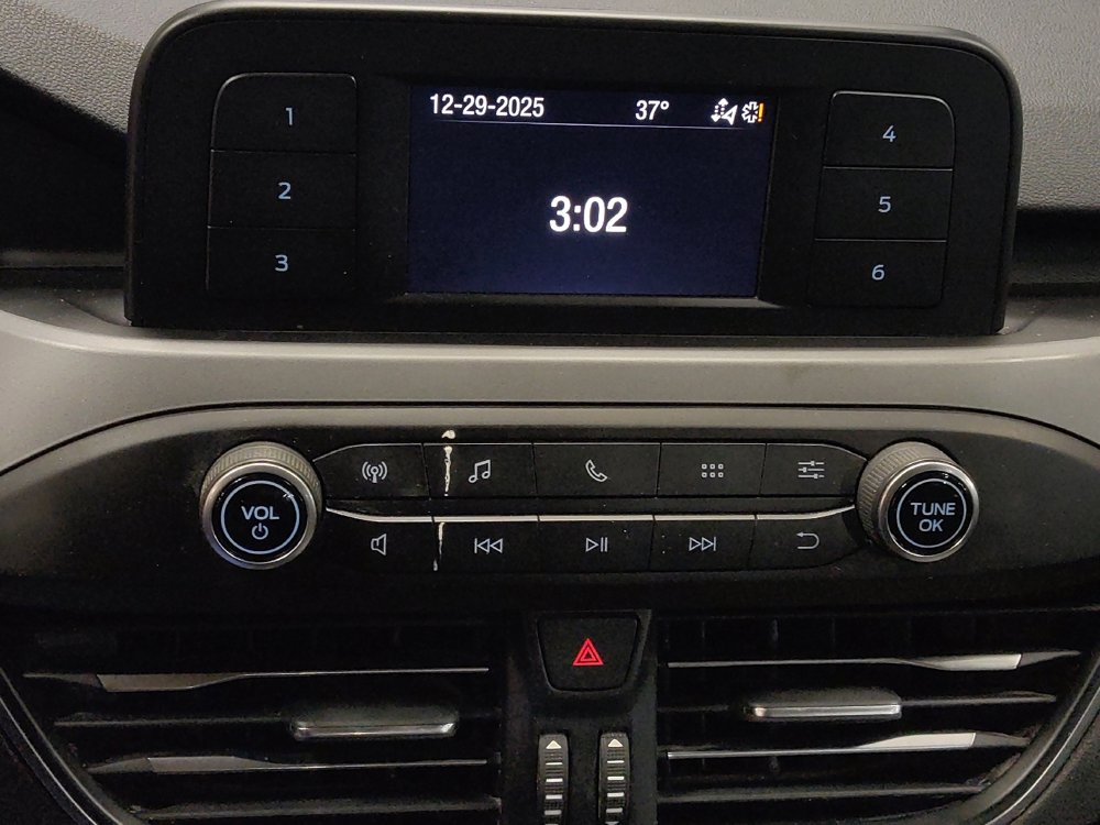 Used 2020 Ford Escape S image 25