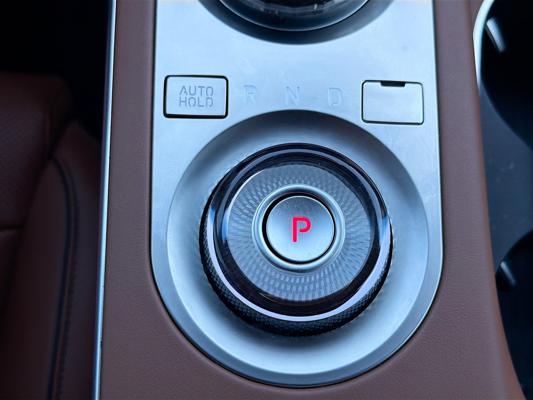 Used 2024 Genesis GV70 2.5T w/ Advanced Package image 29