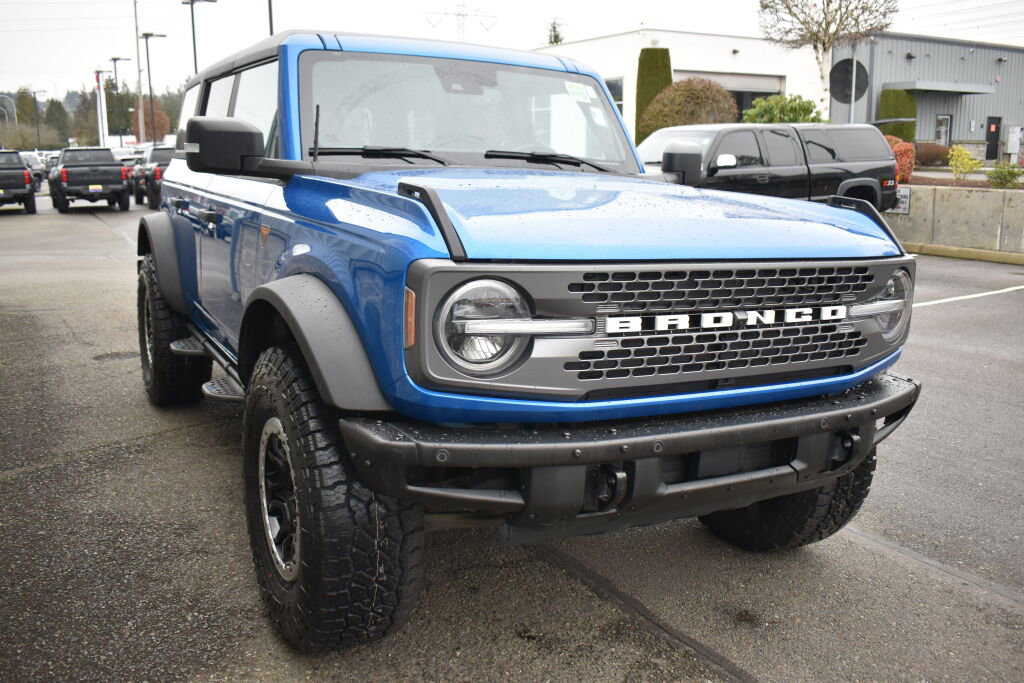 Used 2022 Ford Bronco Badlands image 3