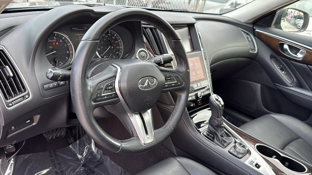 Used 2018 INFINITI Q50 Luxe RWD image 16